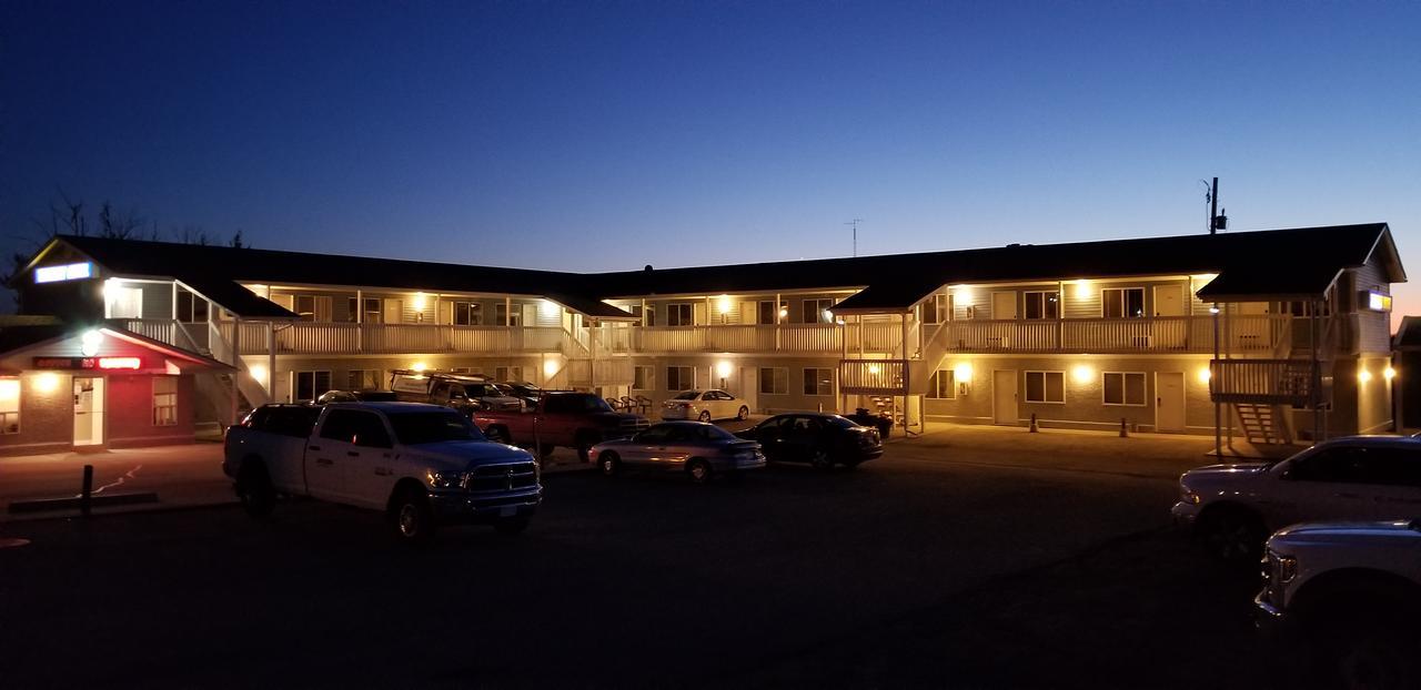 Twilight Country Motel Boyle Экстерьер фото